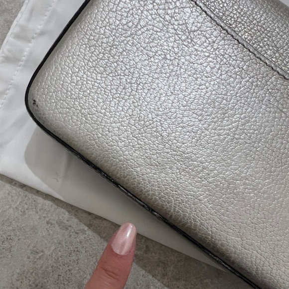 Burberry Silver Leather D-Ring Crossbody Bag - Picture 7 of 11